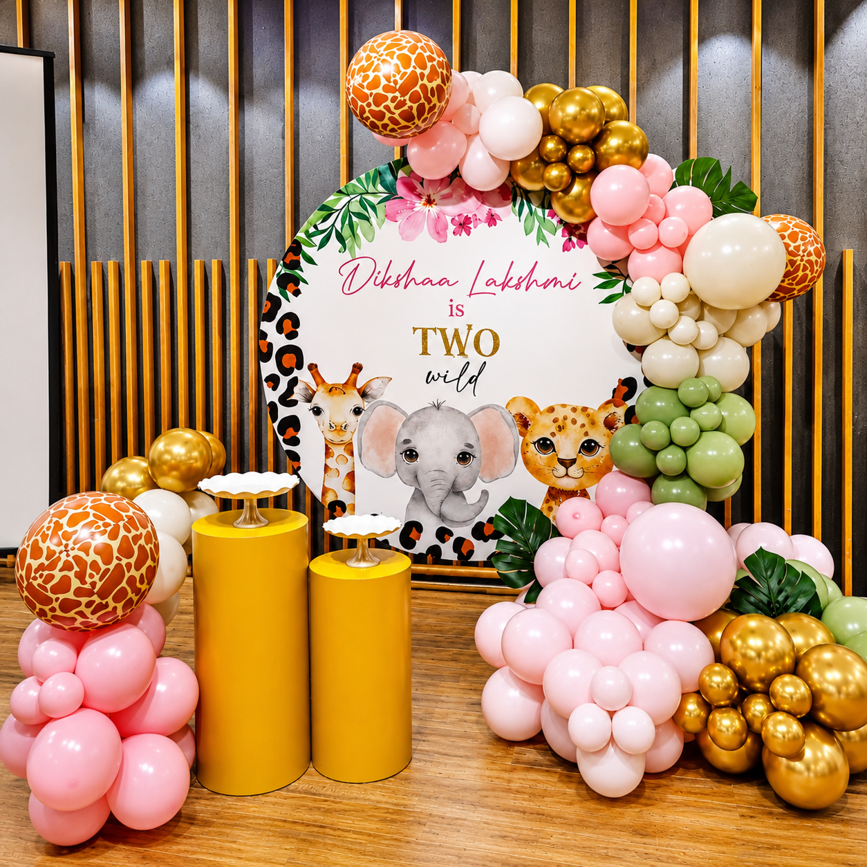 Animal Theme Ring Decoration